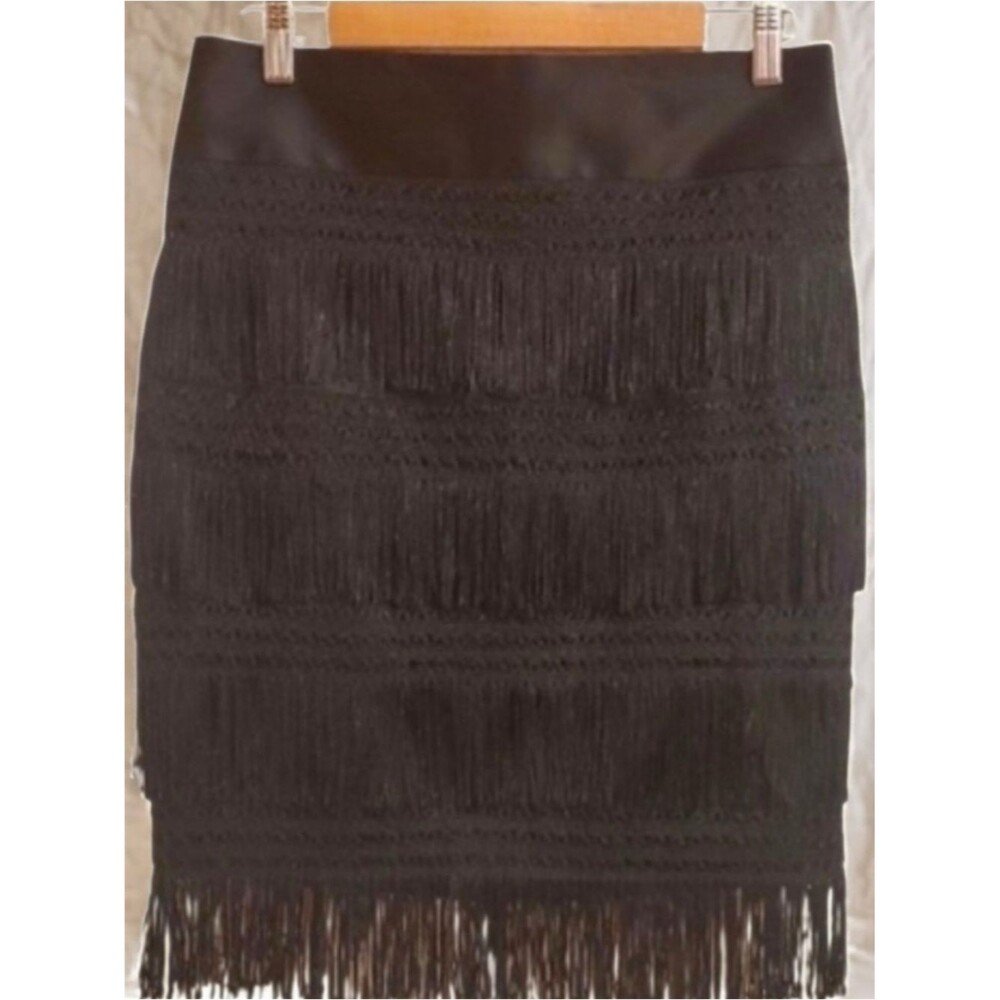 Express Skirt Women's‎ Size 10 Elegant Black Fringe Skirt